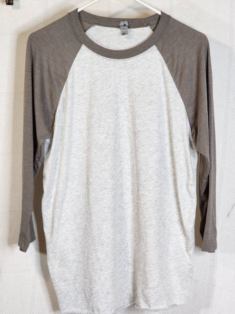 Next Level Apparel Grey Sleeves / Heather Grey Tri-Blend Poly Cotton Rayon Tee M